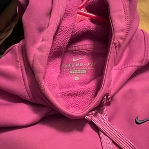 Womens Nike therma fit pink sweatshirt